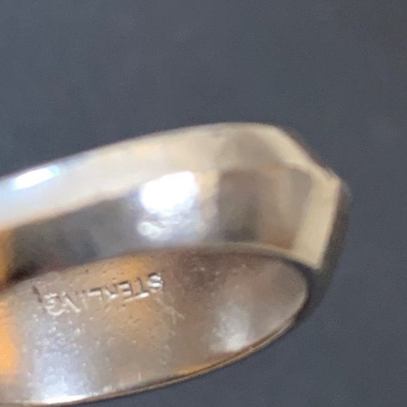 Sterling Silver 925 Knife Edge Tapered Band Textured & Shiny Finish Size 5 - Picture 7 of 15